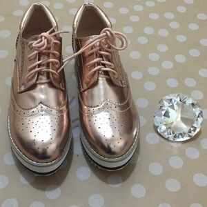 NEW Beston Rose Gold Shoes